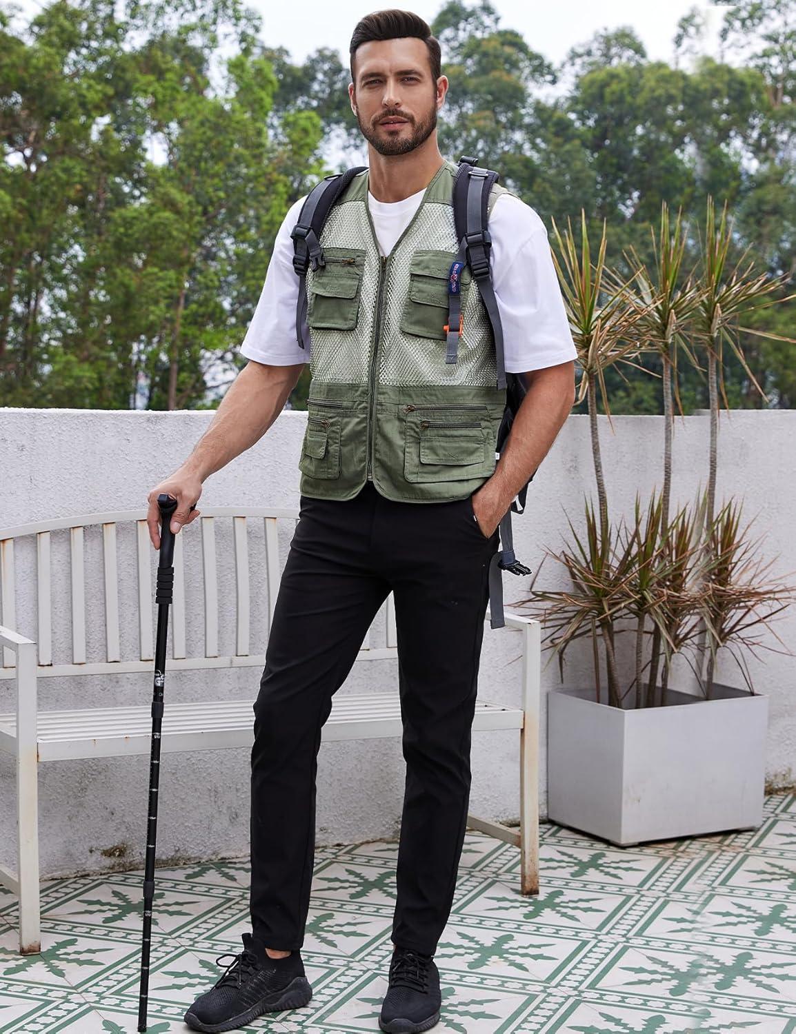 imageGihuo Mens Fishing Safari Vest with Pockets for Summer TravelGreen
