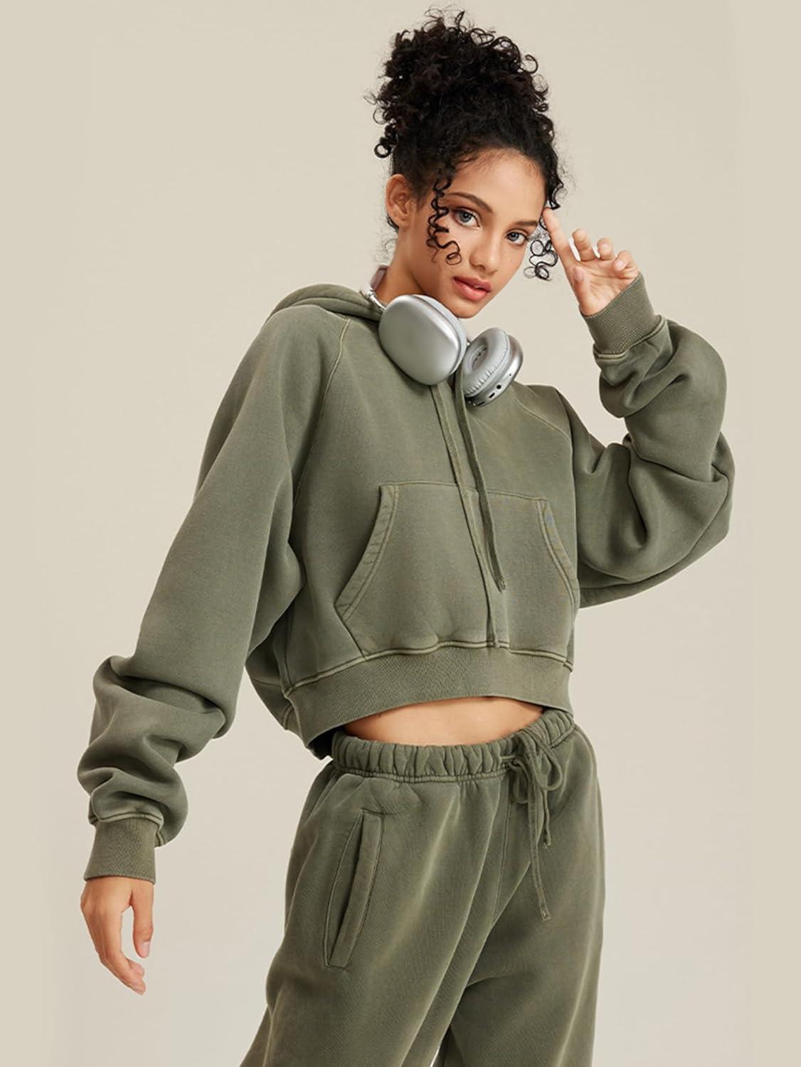 imageGihuo Womens Cropped Hoodie Acid Wash Fleece Lined Oversized Short Pullover SweatshirtArmygreen